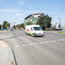 Vairuotojus Kaune piktina ne tik prasidėjusios spūstys: ar laukiama didelių avarijų?