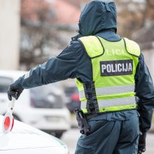 Kelių policijos pareigūnai: priemonių tikslas – apsaugoti eismo dalyvius