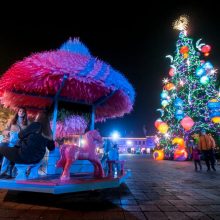 Švenčių įspūdžiais gyvenantis Kaunas atsisveikino su Kalėdų miesteliu