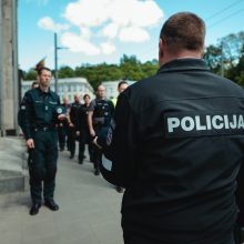 Kauno policijos pareigūnai pagerbė žuvusį kolegą: sustojo simbolinei minutei