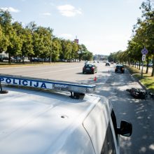 Per avariją Jonavos gatvėje nukentėjo motociklininkas