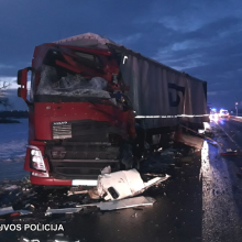 Tragiška avarija kelyje „Via Baltica“: žuvo kaktomuša susidūrusių vilkikų vairuotojai