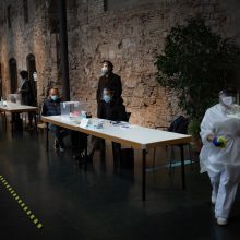 Siaučiant pandemijai, Katalonijoje vyksta svarbūs rinkimai