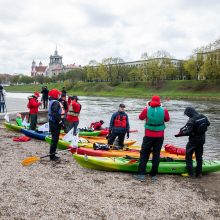 Dvylika savanorių baidarėmis keliaus iš Vilniaus į Nidą