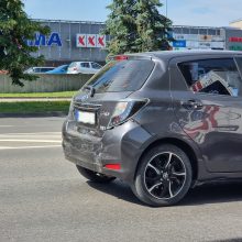 Nesmarkus trijų automobilių susidūrimas dviem moterims baigėsi ligoninėje