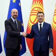 Kirgizijos prezidentas teigia, kad yra pasirengęs bendradarbiauti su Europos Sąjunga