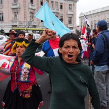 Peru policija susirėmė su protestuotojais, reikalaujančiais prezidentės atsistatydinimo