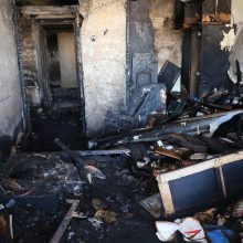 Aiškėja, nuo ko kilo kraupus gaisras Šiauliuose: merginai išgelbėti trūko pusės minutės