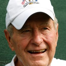Mirė buvęs JAV prezidentas Džordžas H. V. Bušas 