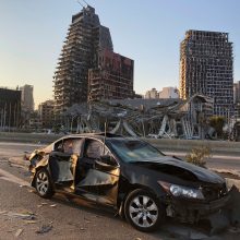 Beirute per niokojantį sprogimą žuvo per 100 žmonių, tūkstančiai sužeisti