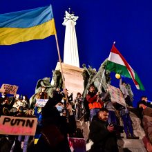 Pasaulyje vyksta solidarumo su Ukraina protestai: „Rusija, lauk!“