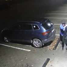 Policija aiškinasi, kas Kaune apgadino svetimą BMW