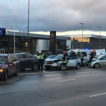 Per masinę avariją Muravos sankryžoje sužalota mergina