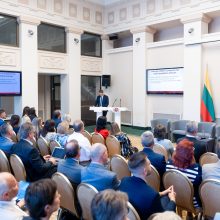 Prezidentas: būtina įvertinti, kaip karo akivaizdoje veiktų Lietuvos sveikatos sistema