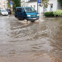 Po karščio bangos Mažeikius skalbė dešimtmečio liūtis 