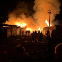 Įtariama, kad didžiulis gaisras Karmėlavoje sukeltas tyčia
