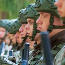 Karo akademijos pirmakursiai kariūnai – apie naujus iššūkius