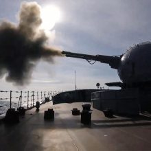 Ukraina sako okupuotame Kryme smogusi Rusijos laivui