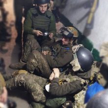 Karas: okupantai atakavo „Azovstal“ fosforo bombomis, NATO vadovas – Ukraina gali laimėti karą 