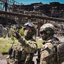 Karas: Ukraina gavo tik 10 proc. pažadėtų ginklų