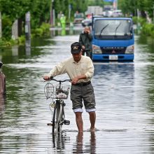 Japonijoje dėl smarkaus lietaus žuvo vienas žmogus ir dar du dingo be žinios