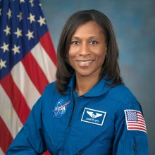 Pirmąkart NASA istorijoje: į kosminę stotį vyks afroamerikietė