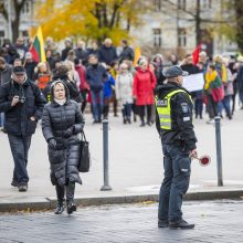 Mitingo Vilniuje organizatorė A. Astrauskaitė: negalima žmonių prievartauti