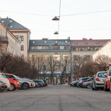 Automobilių apgultis centrinėse Kauno gatvėse verčia imtis pokyčių: miestas – ne stovėjimo aikštelė