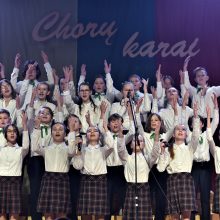 Lietuvos gimtadienį LSMU gimnazijos moksleiviai paminėjo muzikiniame ringe