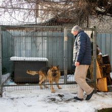 Buvusio valdininko kaimynystė veda iš proto: visos jo priekabės prasideda po išgertuvių