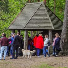 Už valdininkų pikniką – nuobauda, bet liko klausimų