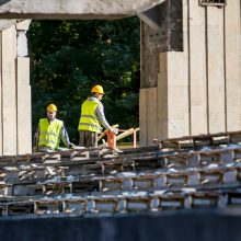 Renginiai pradėtame tvarkyti Kauno stadione užkliuvo Darbo inspekcijai