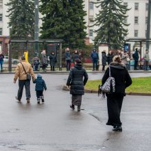 Iš troleibuso išlaipinta kaunietė: eismo organizavimas prie Klinikų – baisus