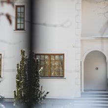 V. Romanovo namas – mūšio trofėjų sąraše