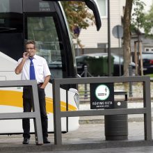 Širsta ant rūkalių Kauno autobusų stotyje: ar čia jokios taisyklės negalioja?
