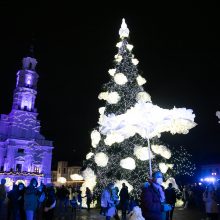 Saldžios Kalėdos atėjo į Kauną: įžiebta pagrindinė miesto eglė!