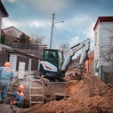 Lauko tualetų era dar nesibaigė – atskleidė, kuriuose Kauno mikrorajonuose gamtą teršia labiausiai