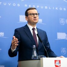 Lenkų premjeras remia Lietuvos sprendimą leisti veikti Taivaniečių atstovybei
