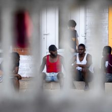 Per parą sulaikyti 35 neteisėti migrantai, didžioji dalis bandžiusių kirsti sieną – apgręžti