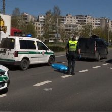 Eismo nelaimė Vilniuje: žuvo automobilio partrenkta moteris