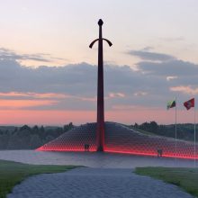 Siūlo užbaigti Lietuvos partizanams skirto memorialo statybas Kryžkalnyje