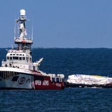 Į Gaza atplaukė pirmasis pagalbos laivas
