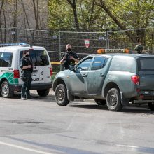 Prie gimnazijos Vilniuje rastas sprogmuo išvežtas sunaikinti