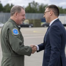 Ž. Tomkus NATO oro pajėgų vado prašo asmeninės lyderystės stiprinant Baltijos šalių gynybą
