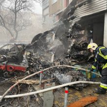 Kyjivo srityje prie vaikų darželio nukrito sraigtasparnis, tarp žuvusiųjų – vidaus reikalų ministras
