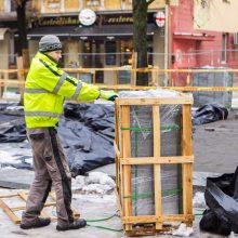 Laisvės alėjoje jau klojama nauja danga