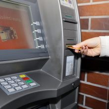 Lietuvos miesteliuose baigta įrengti 100 naujų bankomatų