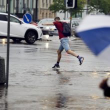 Mieste – nuolatinė potvynių grėsmė: klaipėdiečiai vėl skaičiuoja nuostolius