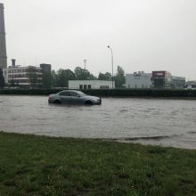 Mieste – nuolatinė potvynių grėsmė: klaipėdiečiai vėl skaičiuoja nuostolius