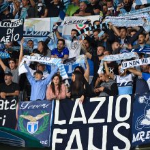 EP vadovas pasmerkė italų futbolo komandos „Lazio“ sirgalius už antisemitizmą